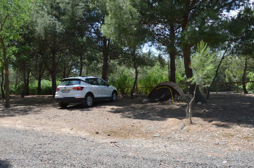 acampada cerca de las bardenas reales